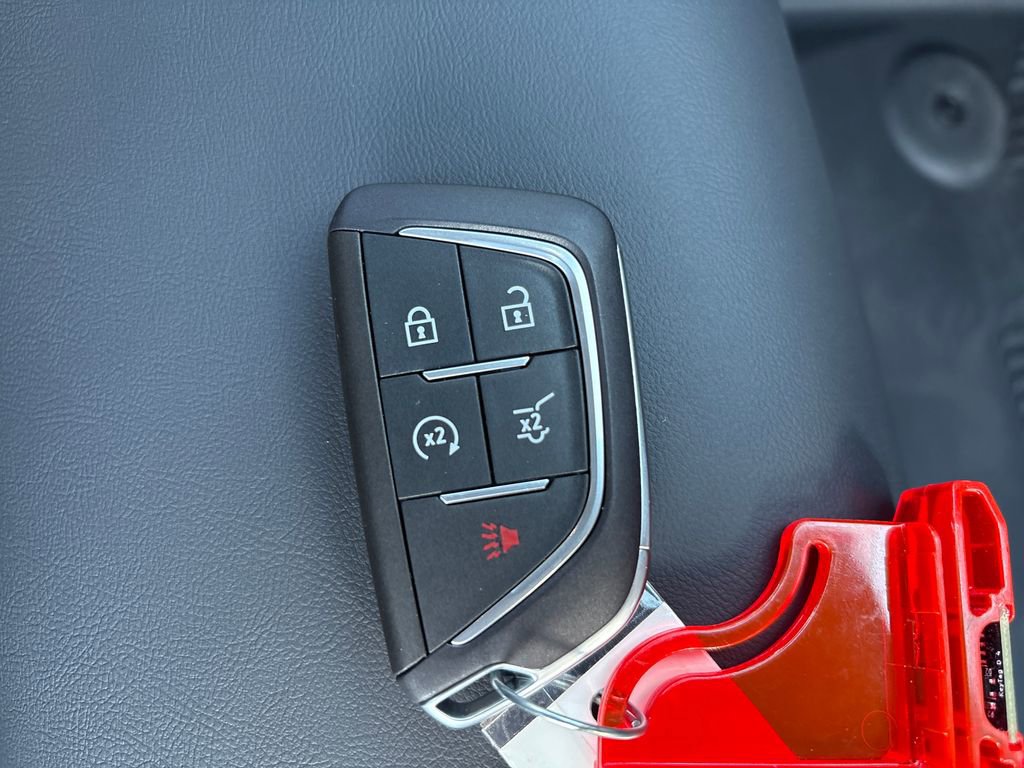 New 2026 Cadillac Optiq Sport 1 image 49