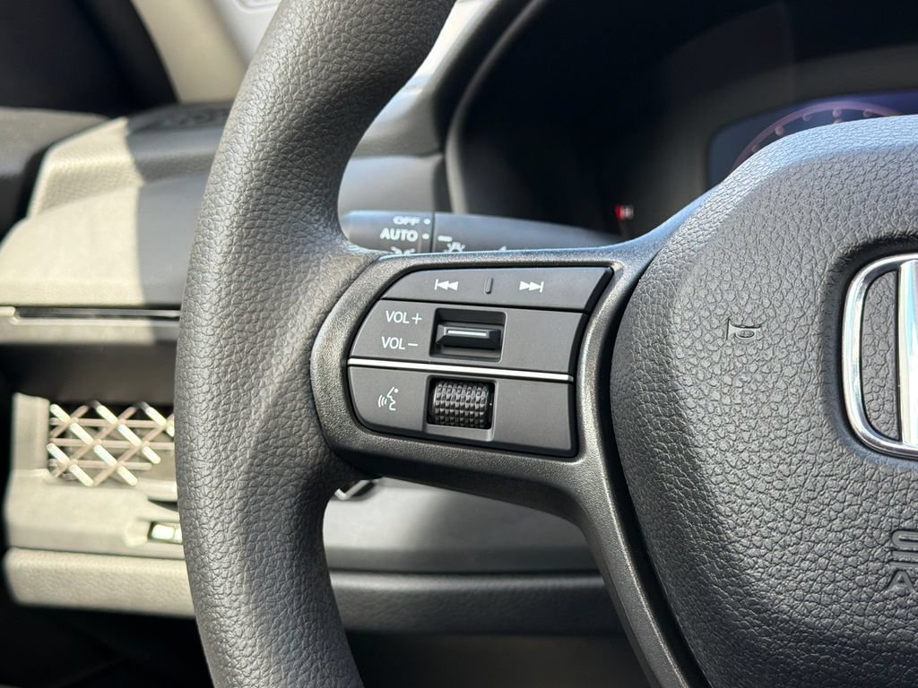 Used 2023 Honda Accord EX image 18