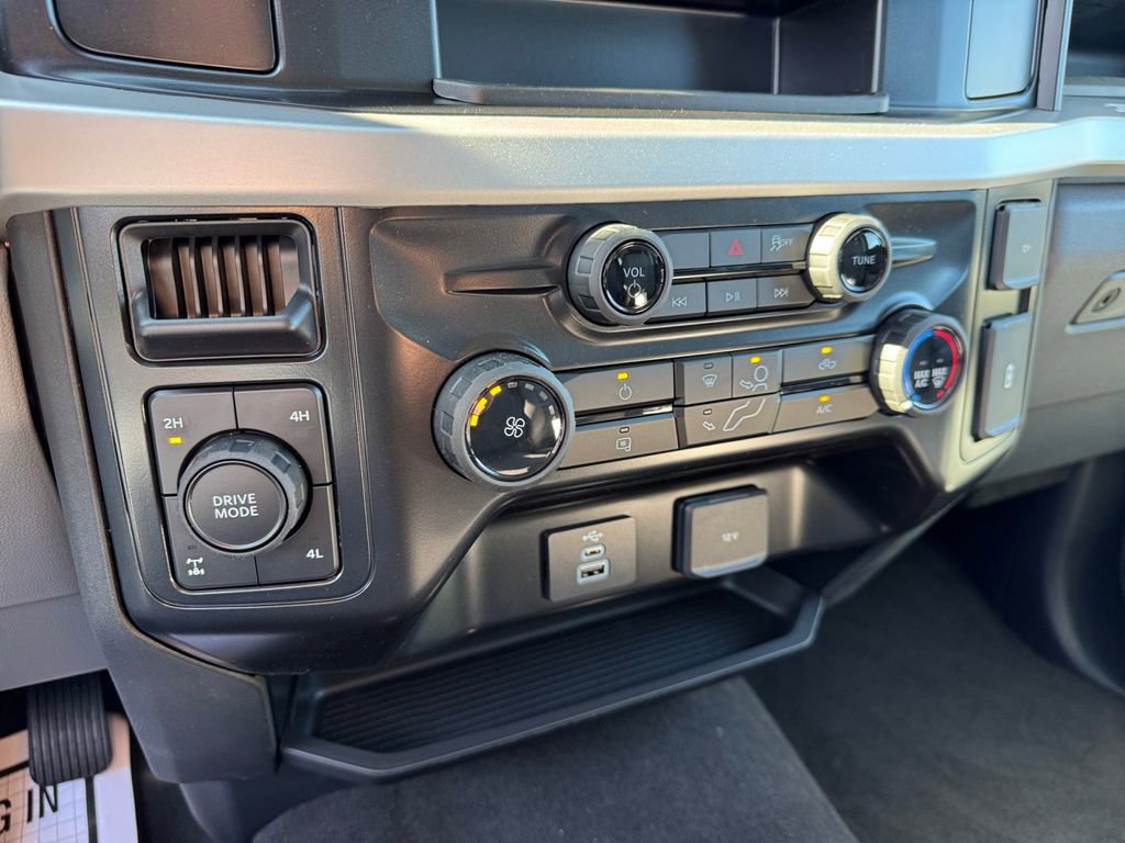 New 2026 Ford F350 XL w/ STX Appearance Package AWD/4WD image 36