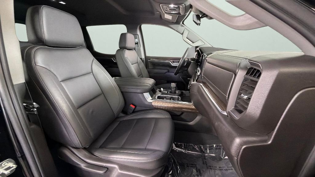 Used 2025 Chevrolet Silverado 1500 RST w/ Convenience Package II AWD/4WD image 36