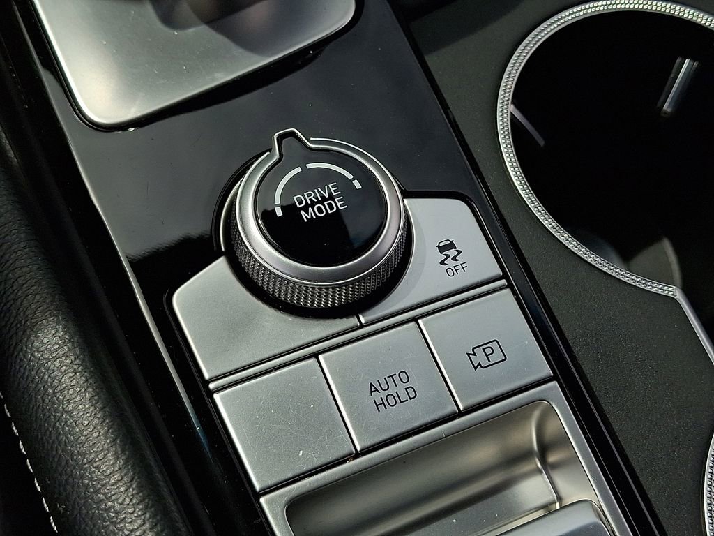 Used 2022 Genesis G70 2.0T image 24