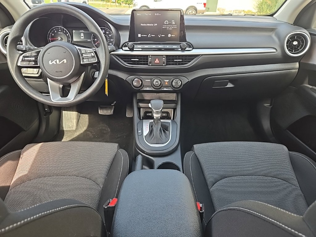 Used 2024 Kia Forte LXS w/ LXS Technology Package FWD image 31