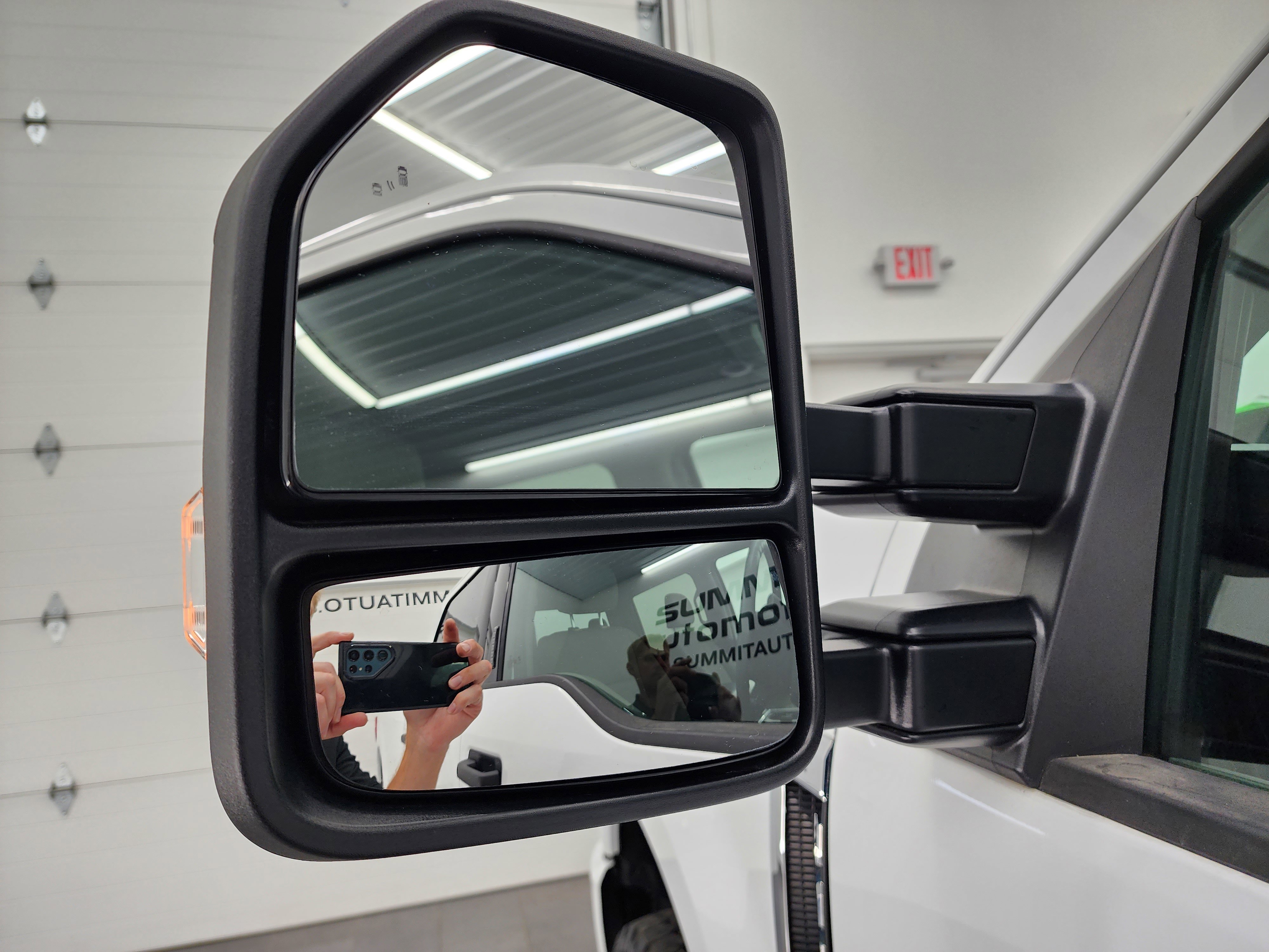 Used 2022 Ford F350 XLT w/ Black Appearance Package image 33