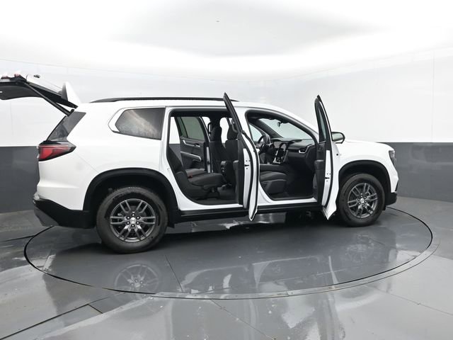 Used 2025 GMC Acadia Elevation image 33