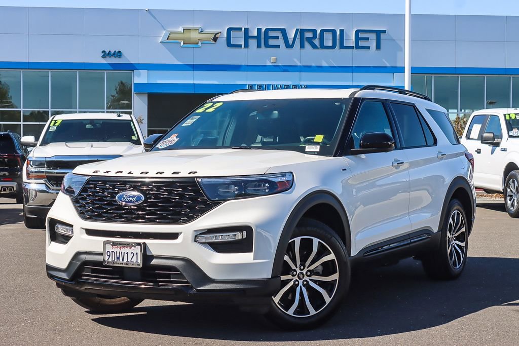Used 2022 Ford Explorer ST-Line w/ Class IV Trailer Tow Package