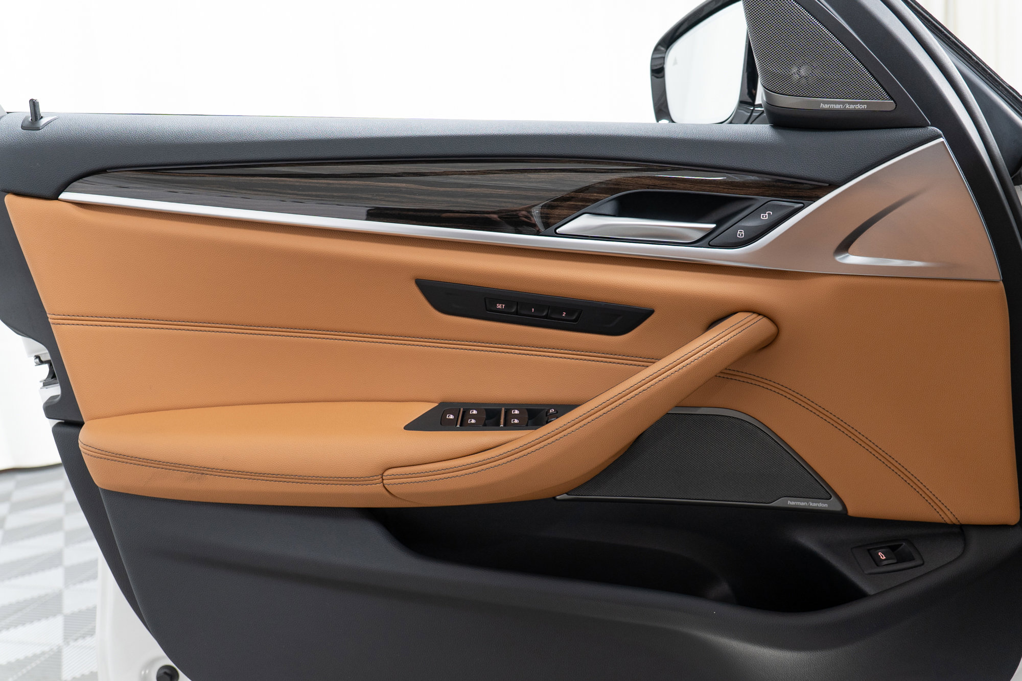 Certified 2023 BMW 530i xDrive w/ Premium Package image 11