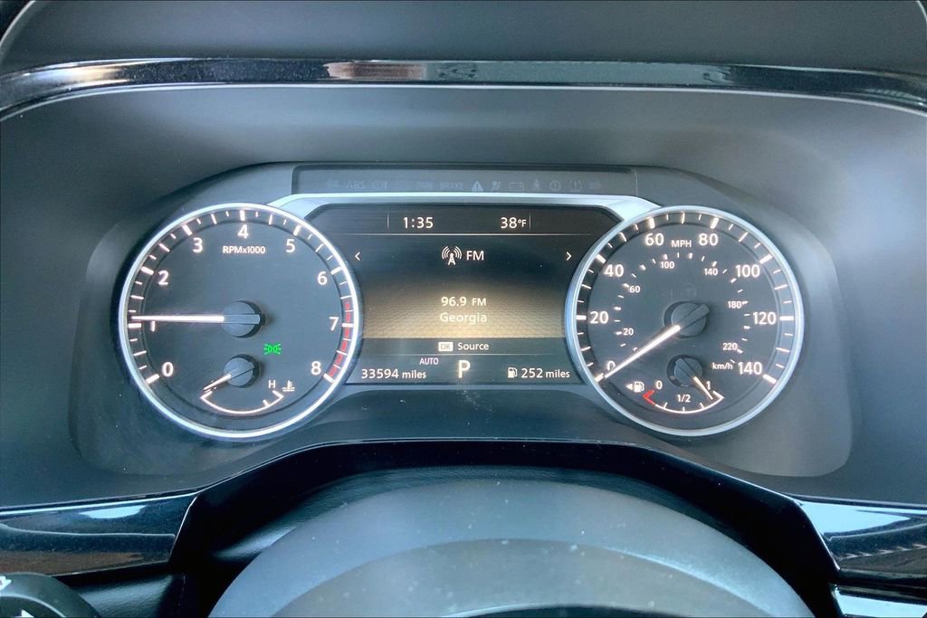 Used 2023 Nissan Pathfinder SL image 10