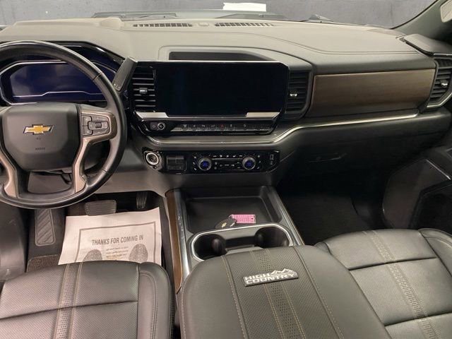 Used 2024 Chevrolet Silverado 2500 High Country w/ High Country Premium Package AWD/4WD image 11