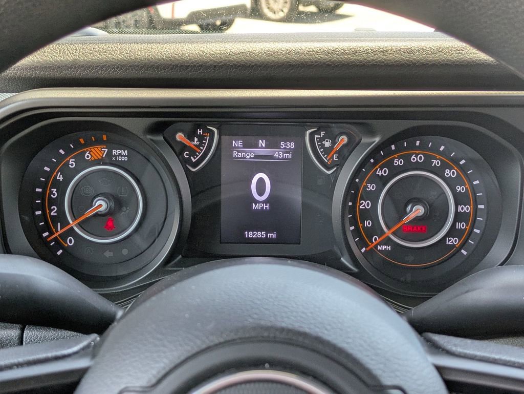 Used 2024 Jeep Wrangler Sport AWD/4WD image 13