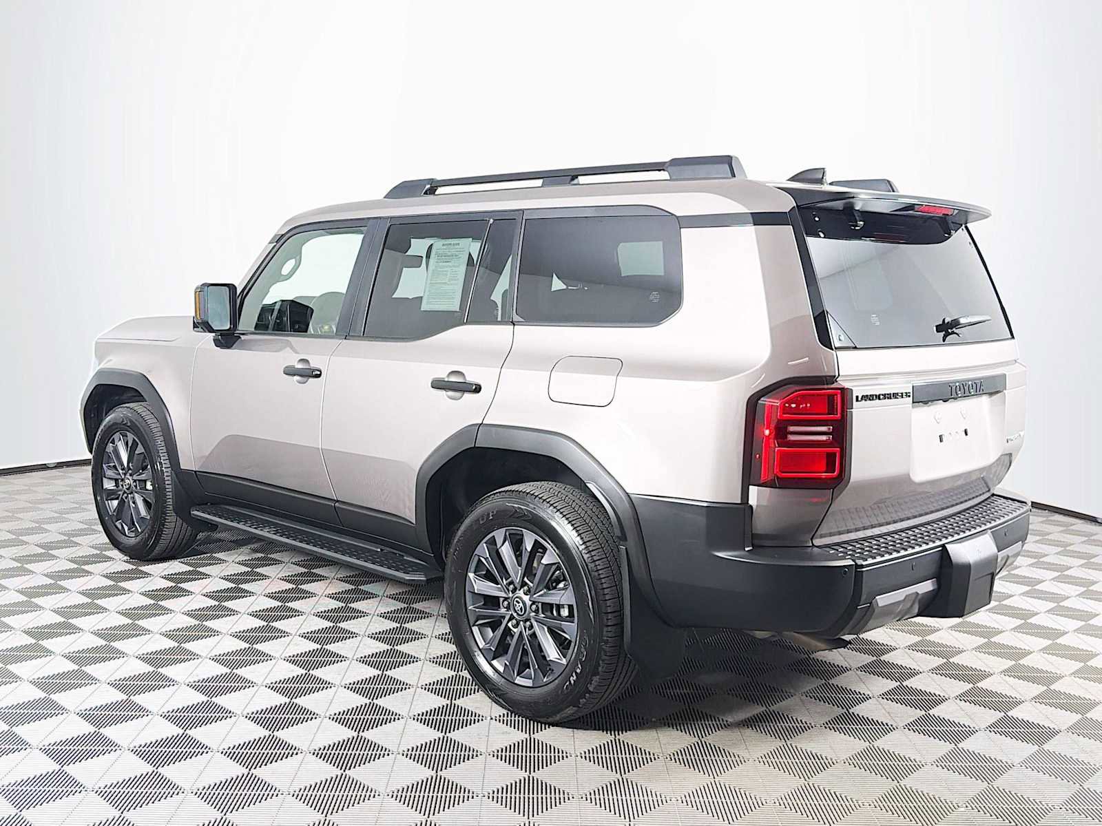 Used 2026 Toyota Land Cruiser w/ Premium Package AWD/4WD image 7