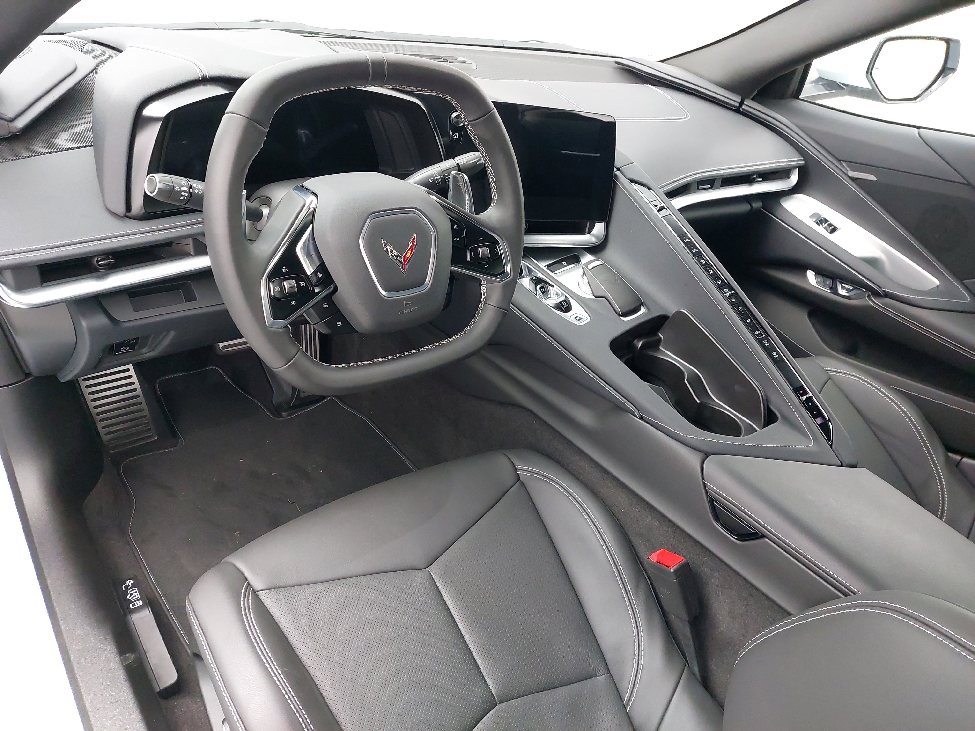 Used 2024 Chevrolet Corvette Stingray w/ Battery Protection Package image 4