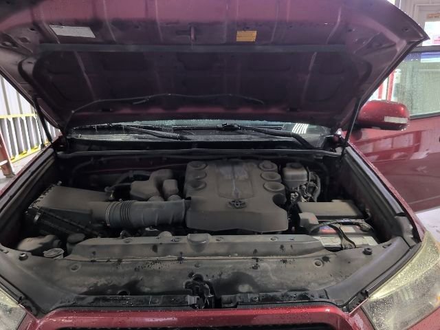 Used 2013 Toyota 4Runner SR5 w/ Premium Pkg AWD/4WD image 14