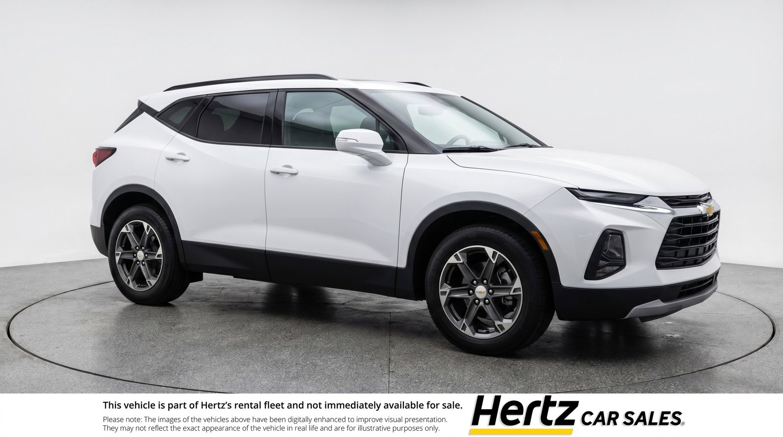 Used 2025 Chevrolet Blazer LT image 1