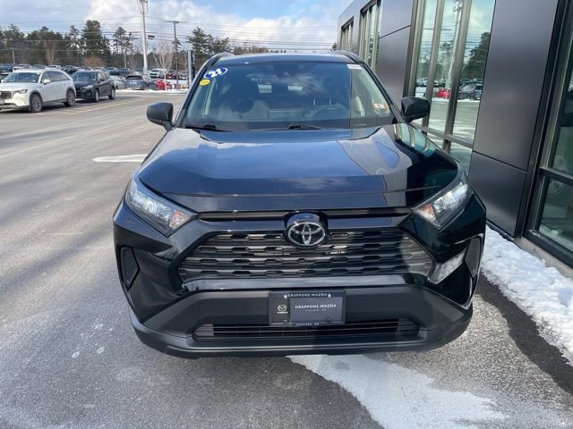 Used 2021 Toyota RAV4 LE image 3