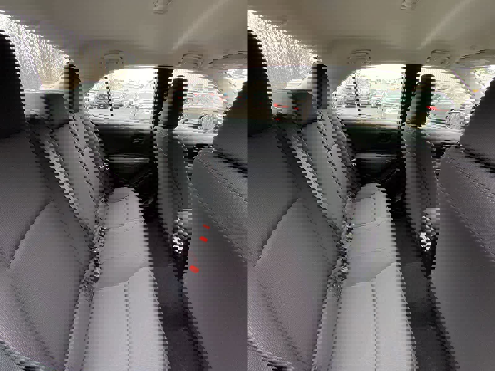 Used 2025 Toyota Corolla LE image 27