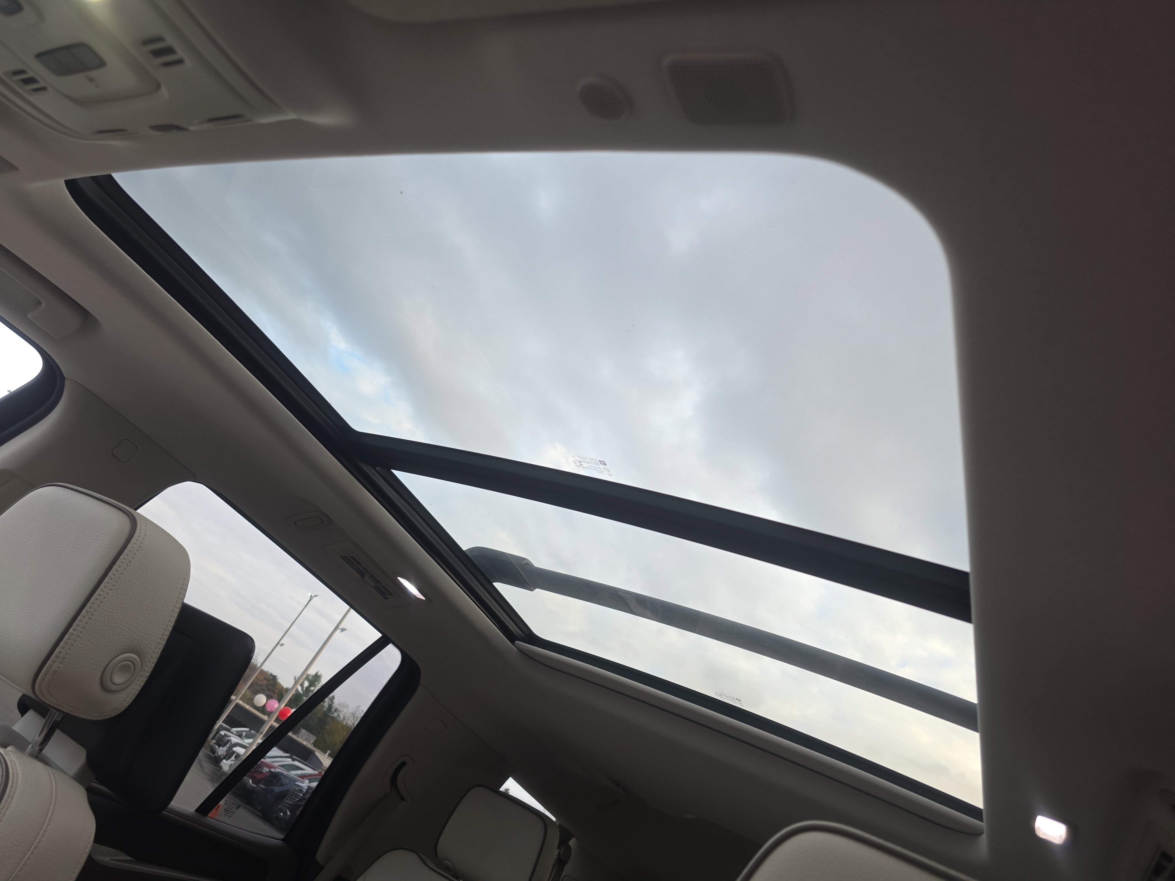 Used 2021 GMC Yukon Denali w/ Denali Ultimate Package image 32