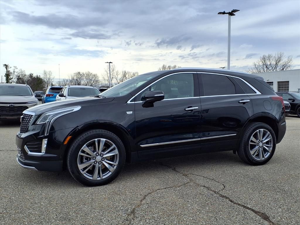 Used 2024 Cadillac XT5 Premium Luxury w/ LPO, Floor Liner Package image 8