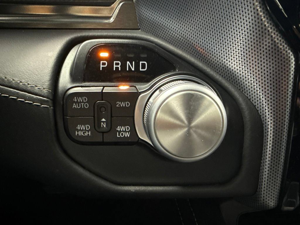 Used 2020 RAM 1500 Limited w/ Body Color Bumper Group AWD/4WD image 24