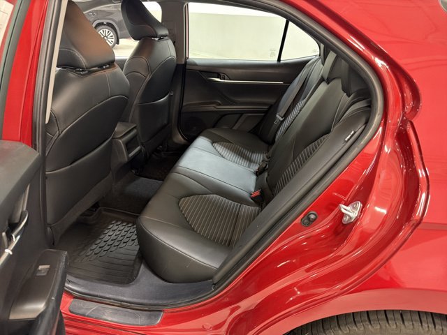 Used 2023 Toyota Camry SE FWD image 8