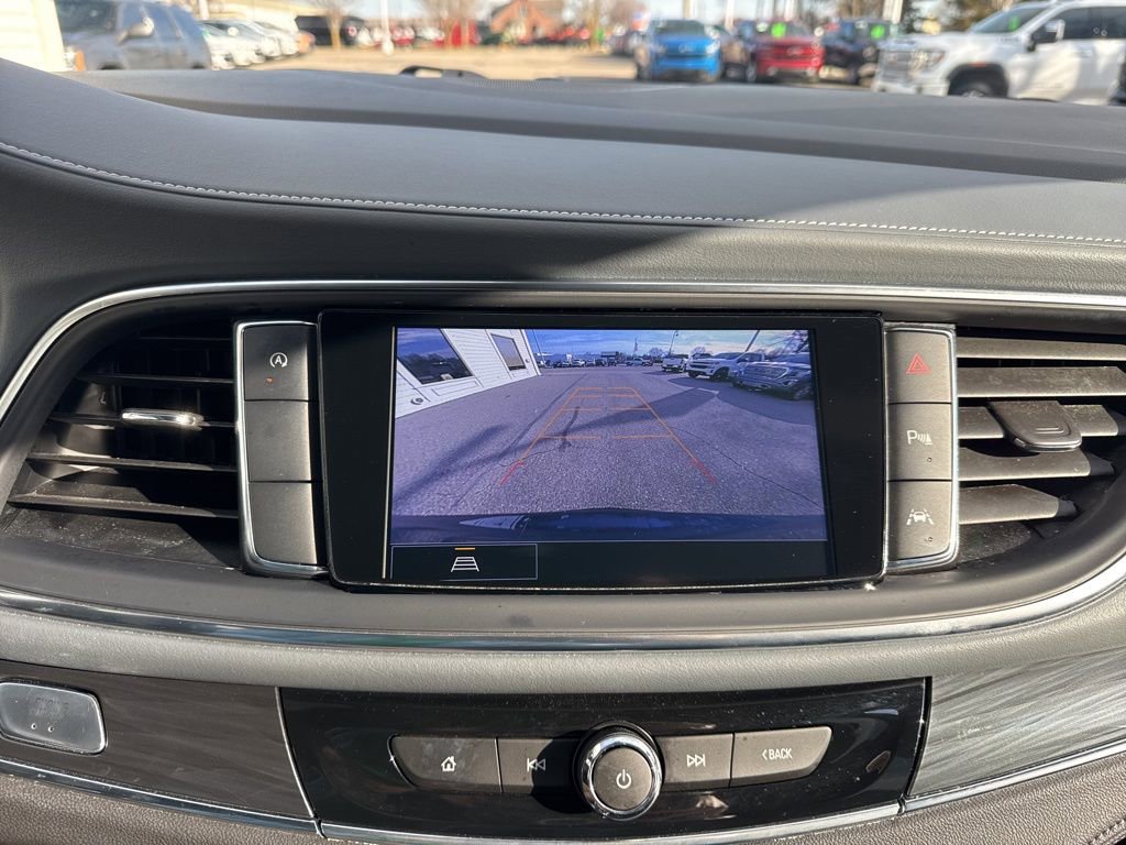 Certified 2023 Buick Enclave Essence image 25