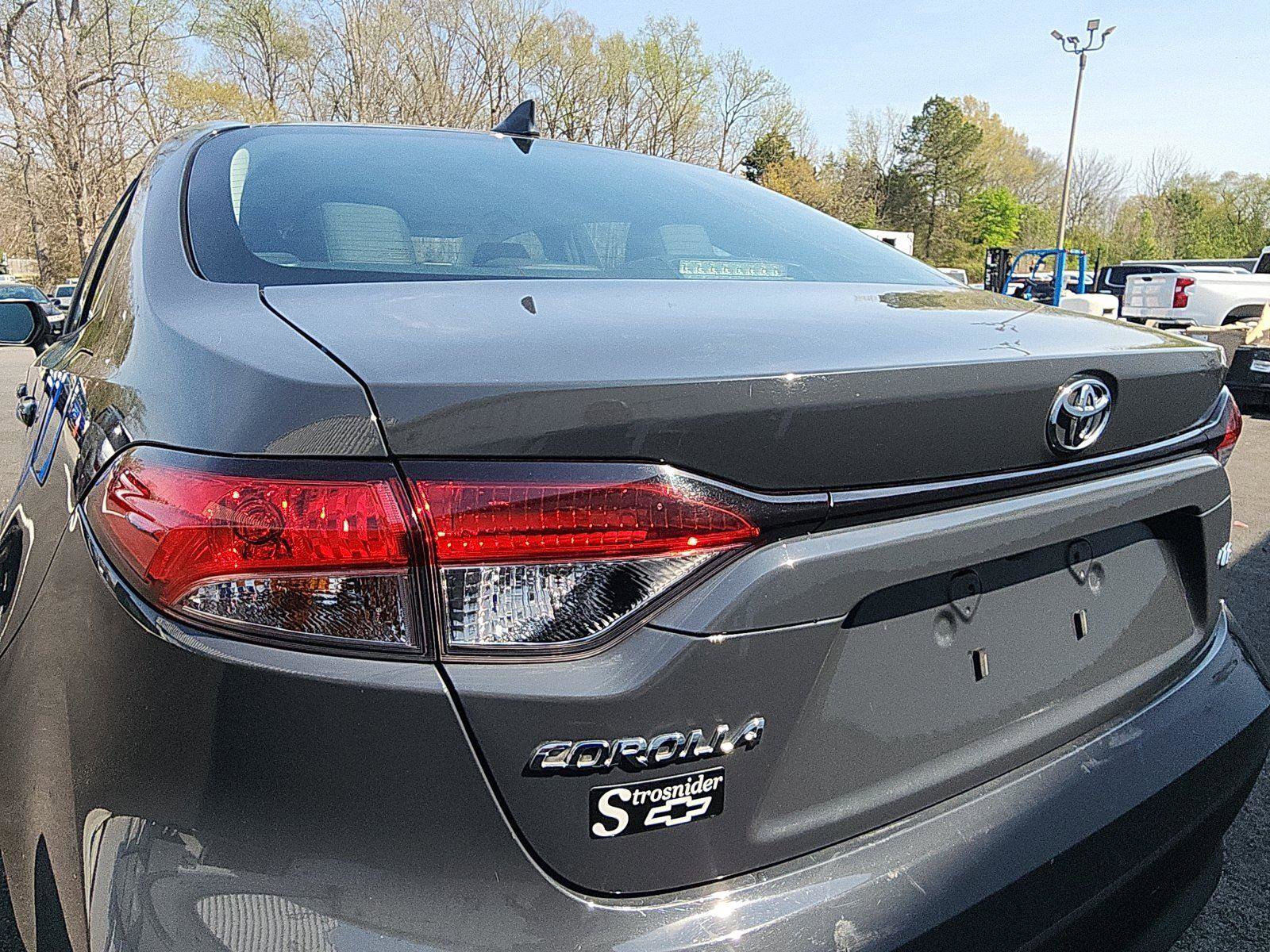 Used 2024 Toyota Corolla LE image 13