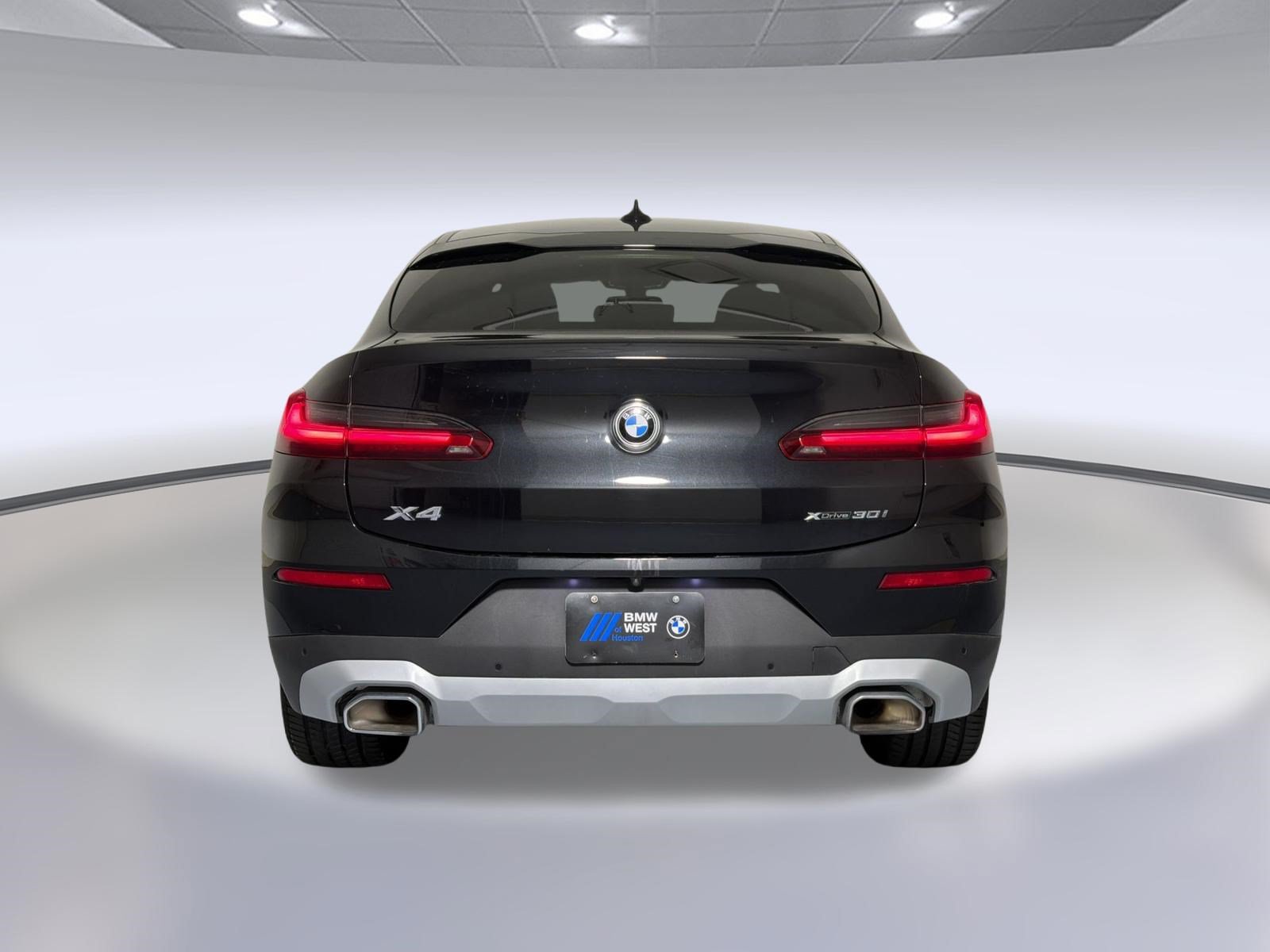 Used 2024 BMW X4 xDrive30i w/ Parking Assistance Package AWD/4WD image 10