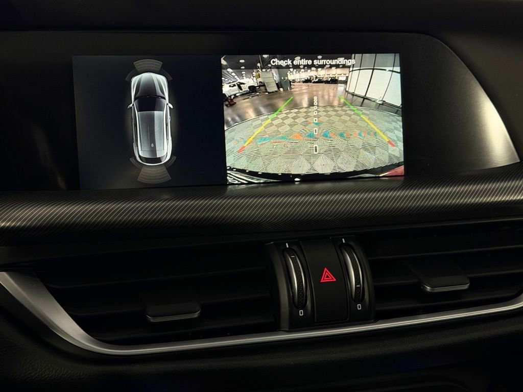 Used 2024 Alfa Romeo Stelvio AWD image 18