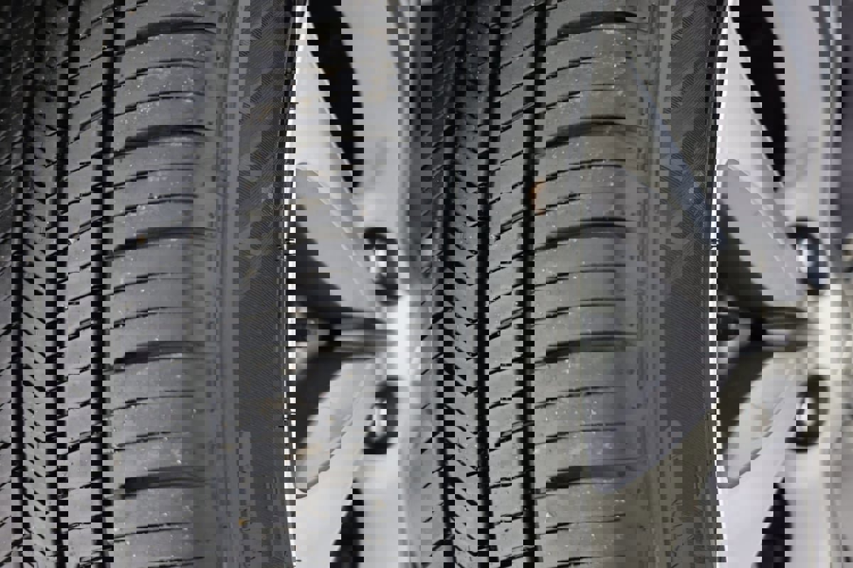 Used 2019 Chrysler Pacifica Limited w/ Tire & Wheel Group image 16