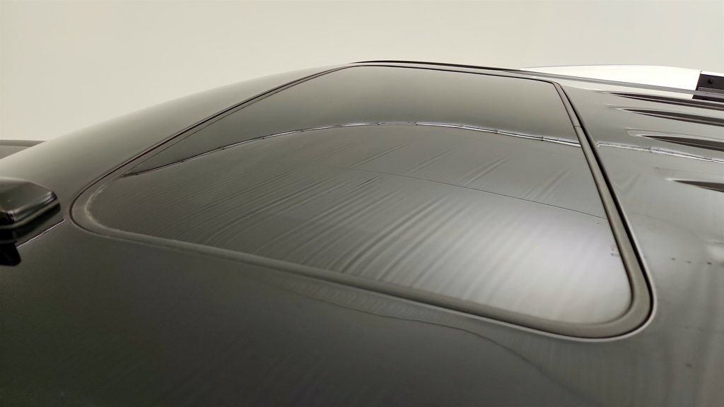 Used 2019 Cadillac Escalade Luxury AWD/4WD image 10
