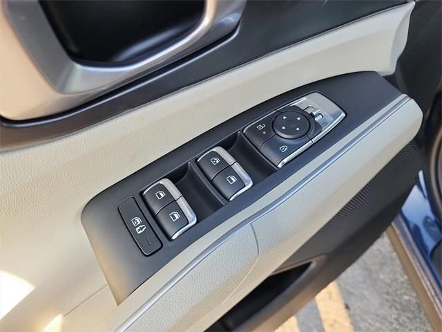 New 2025 Kia Sorento EX w/ Panoramic Sunroof Package FWD image 11