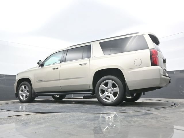 Used 2016 Chevrolet Suburban LT AWD/4WD image 53