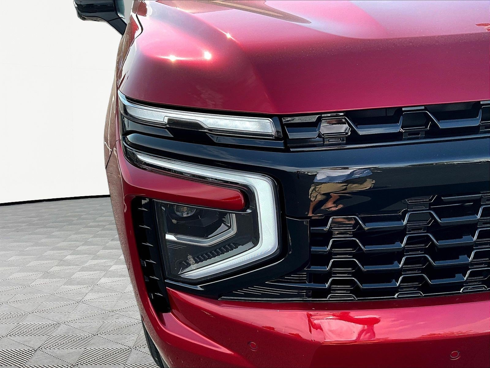 New 2026 Chevrolet Suburban Premier AWD/4WD image 8