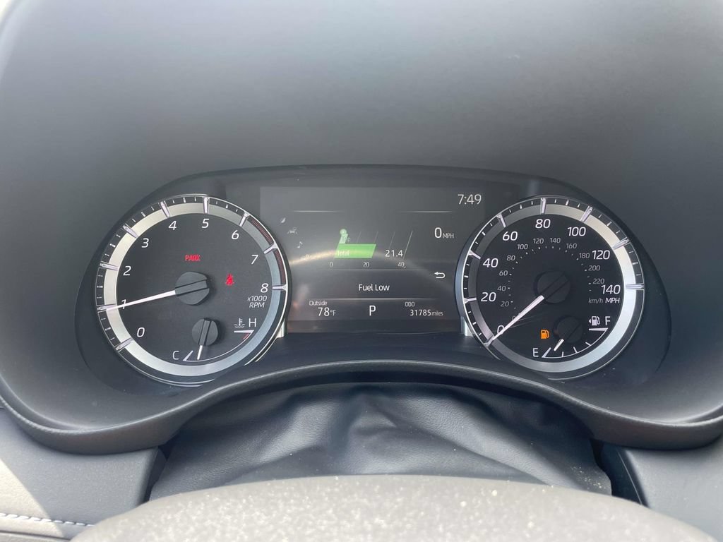 Used 2023 Toyota Highlander LE FWD image 12