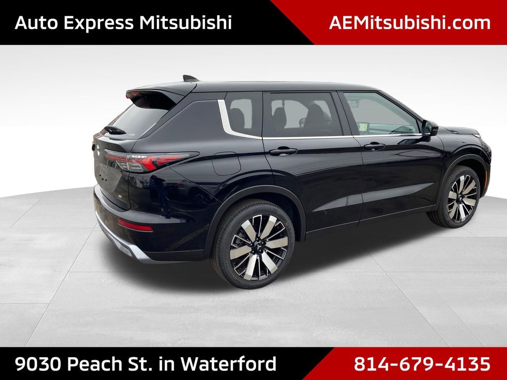 New 2026 Mitsubishi Outlander SE image 7