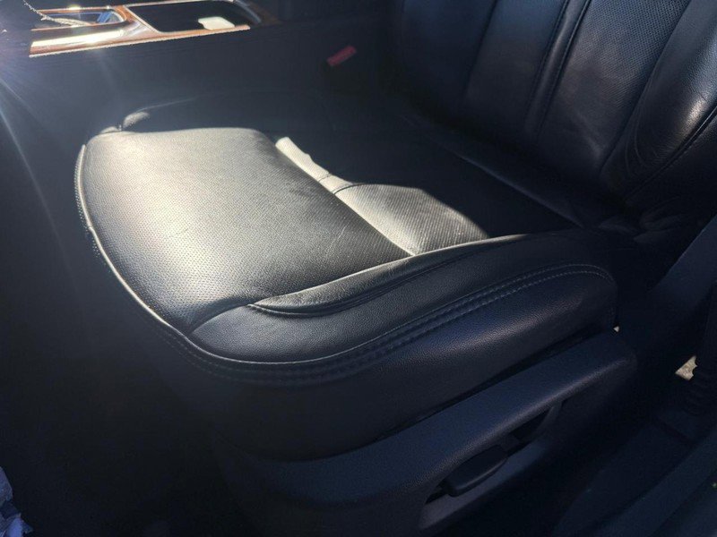 Used 2014 Lincoln MKS 4dr Sdn 3.7L AWD w/ Equipment Group 101A image 23