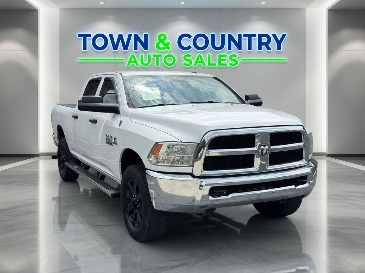 Used 2013 RAM 2500 Tradesman w/ Chrome Appearance Group AWD/4WD image 7