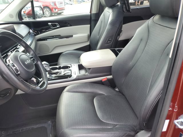 Used 2022 Kia Carnival SX Prestige FWD image 24