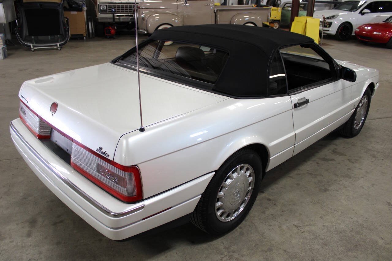 Used 1993 Cadillac Allante FWD image 21