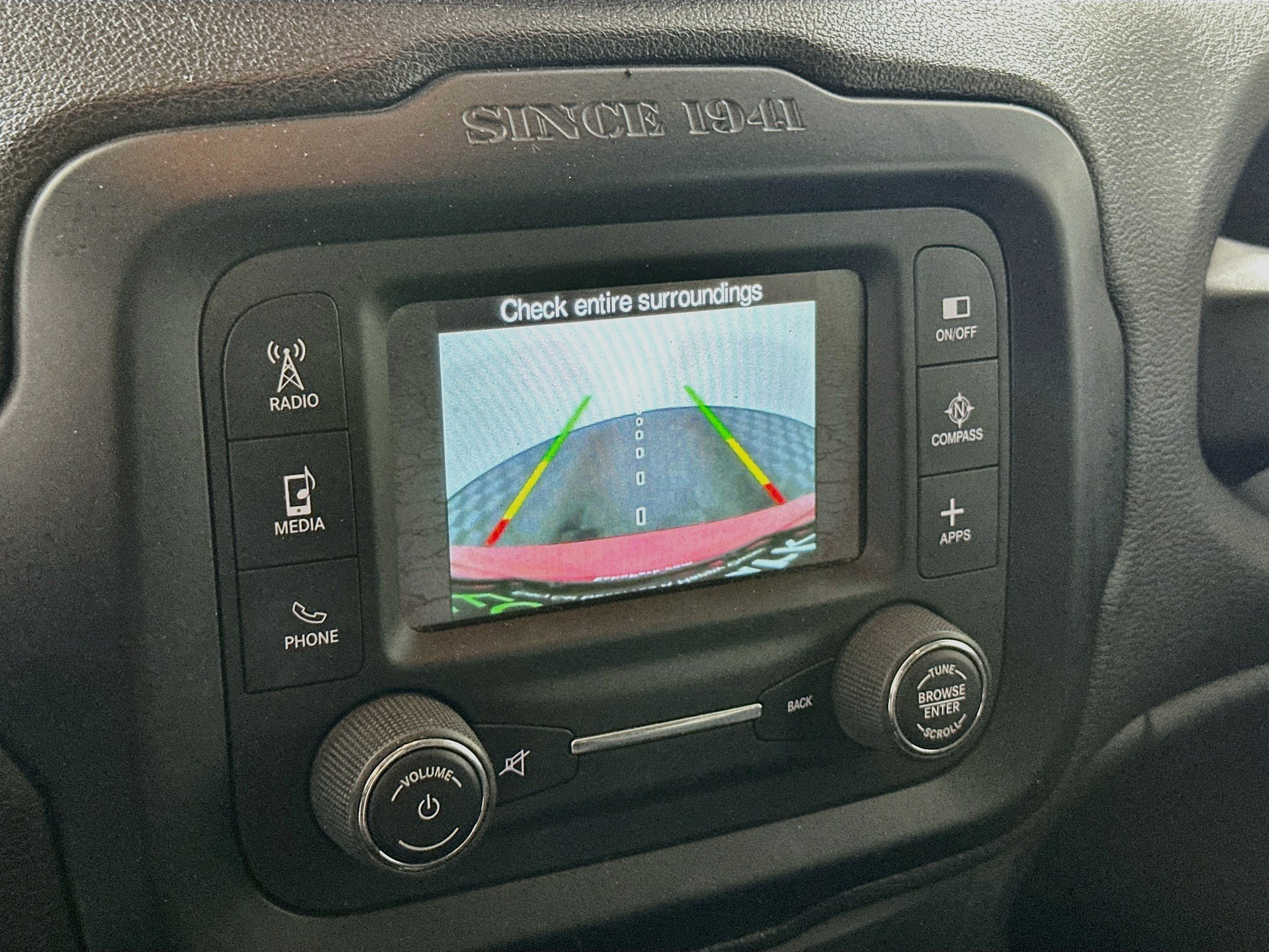 Used 2017 Jeep Renegade Altitude FWD image 21