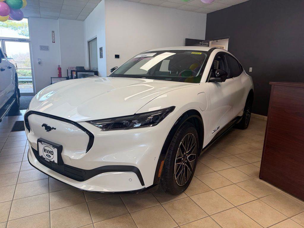 Used 2024 Ford Mustang Mach-E Premium image 1