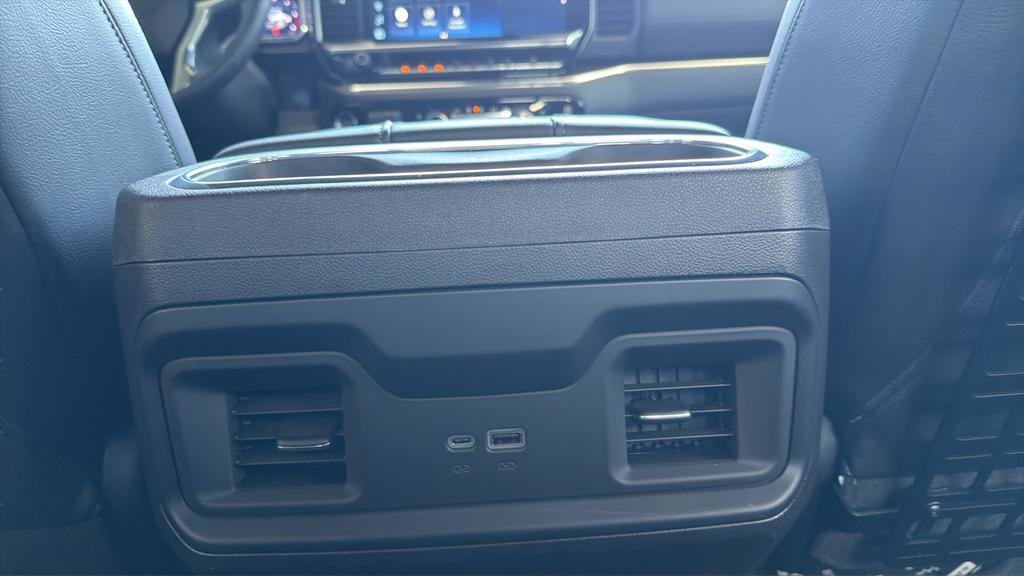 Used 2024 Chevrolet Silverado 1500 LT Trail Boss w/ Convenience Package II AWD/4WD image 16