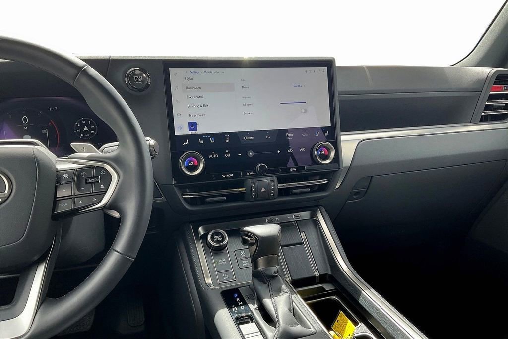 Used 2025 Lexus GX 550 w/ Cold Area Package image 9