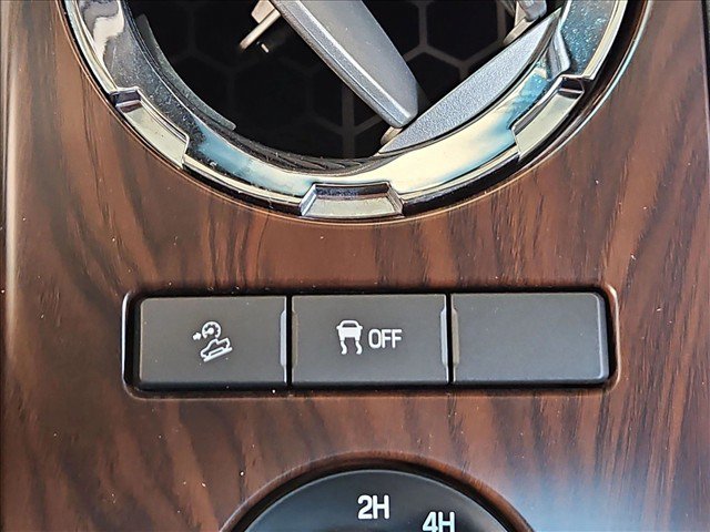Used 2016 Ford F250 Lariat w/ Lariat Ultimate Package AWD/4WD image 22