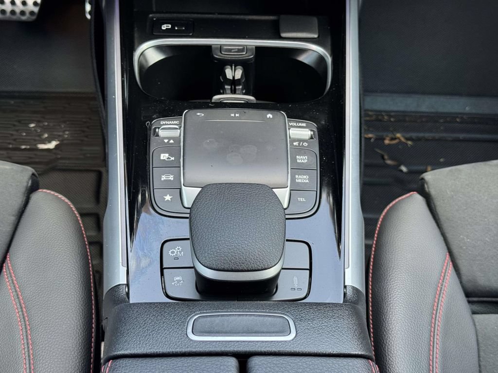 Used 2023 Mercedes-Benz GLB 35 AMG 4MATIC image 6