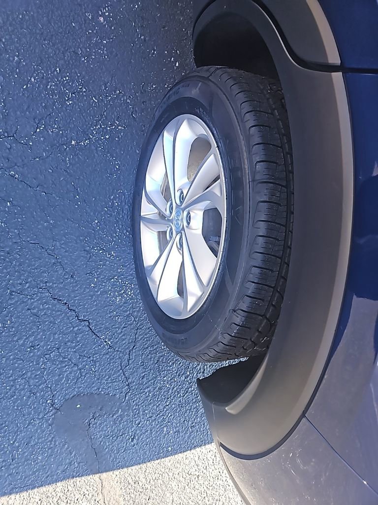 Used 2022 Buick Encore GX Preferred w/ Cold Weather Comfort Package image 12