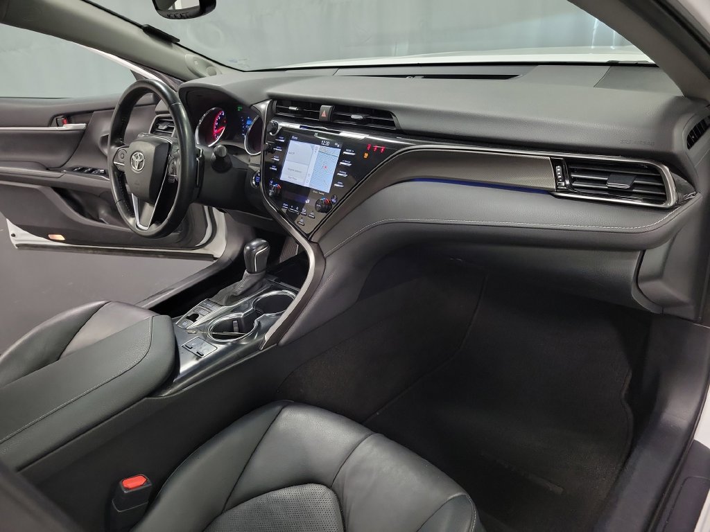Used 2020 Toyota Camry XSE w/ Navigation Package FWD image 35