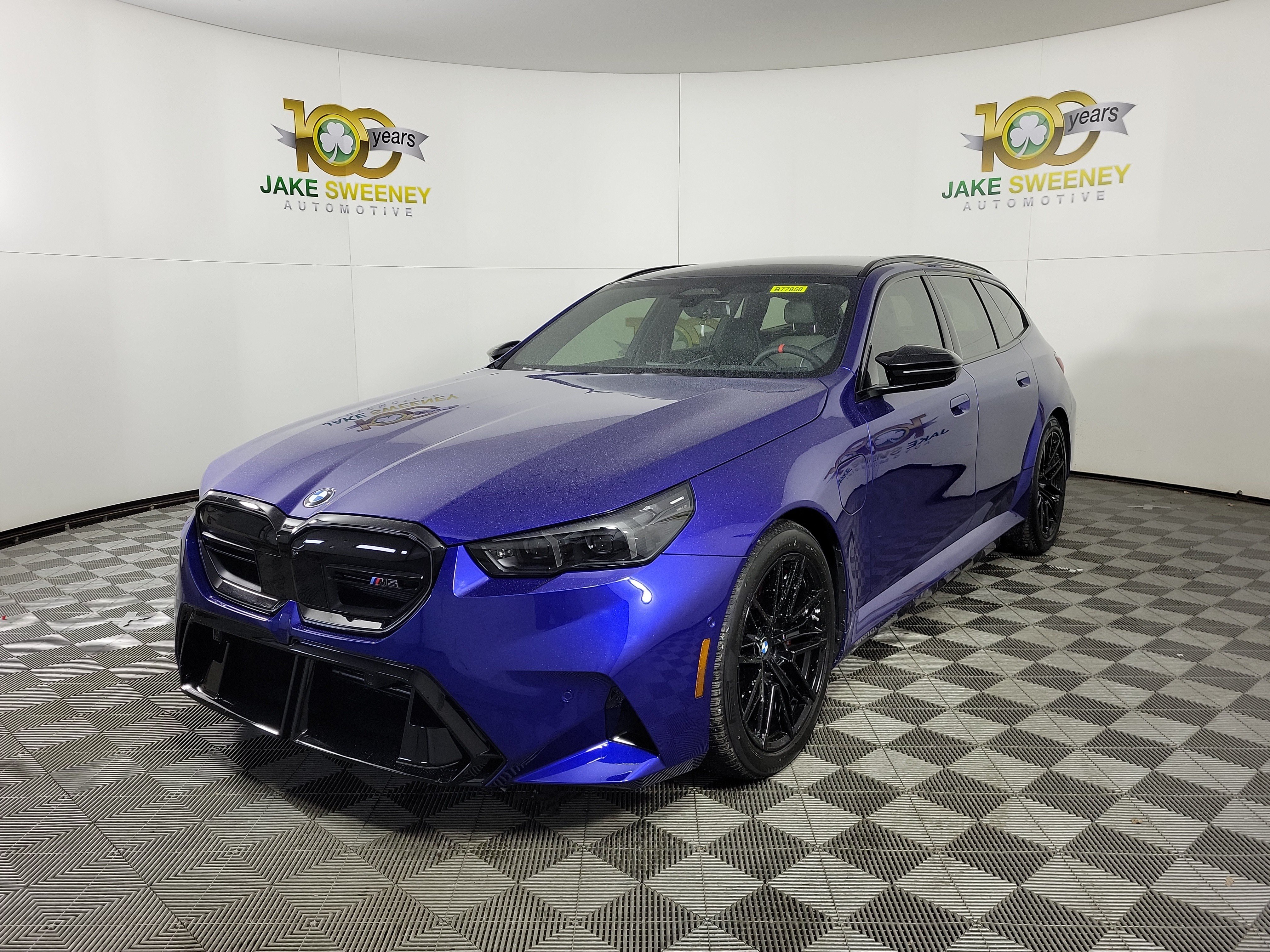 Used 2026 BMW M5 Touring AWD/4WD image 3