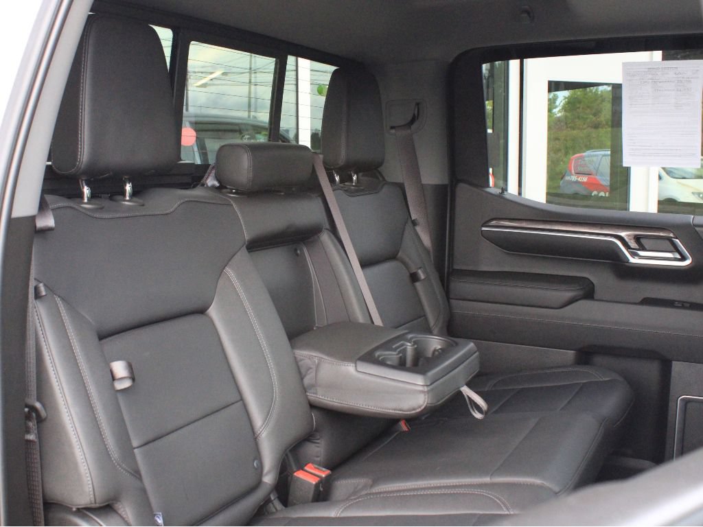 Used 2022 Chevrolet Silverado 1500 LTZ w/ LTZ Premium Package AWD/4WD image 29
