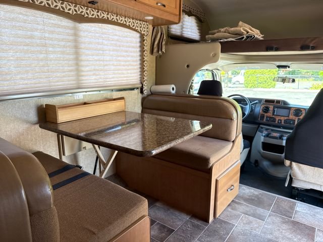 Used 2016 Ford E-450 and Econoline 450 Super Duty w/ Motorhome Prep Package RWD image 17