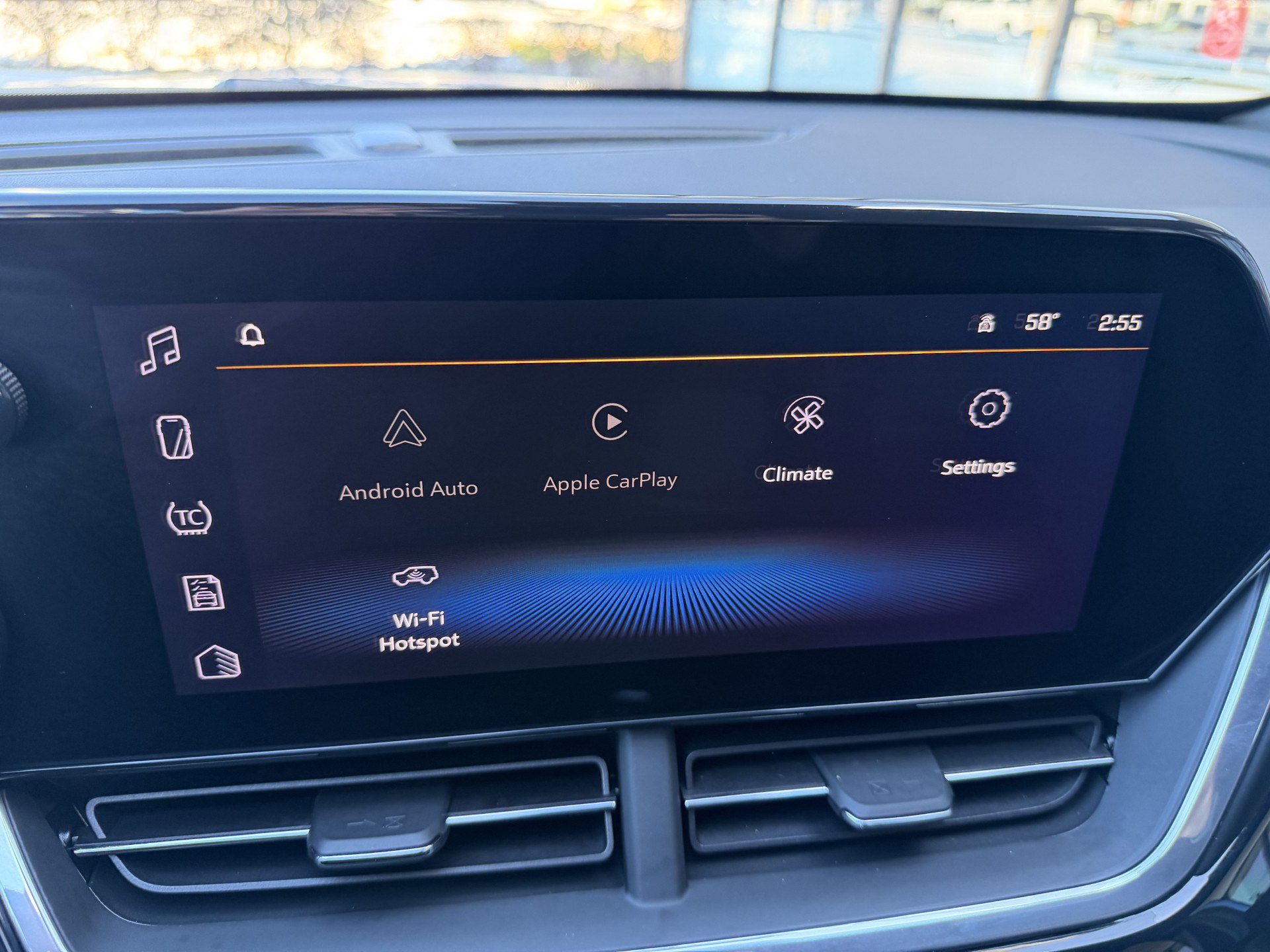 Used 2024 Chevrolet Trax RS w/ Sunroof Package image 14